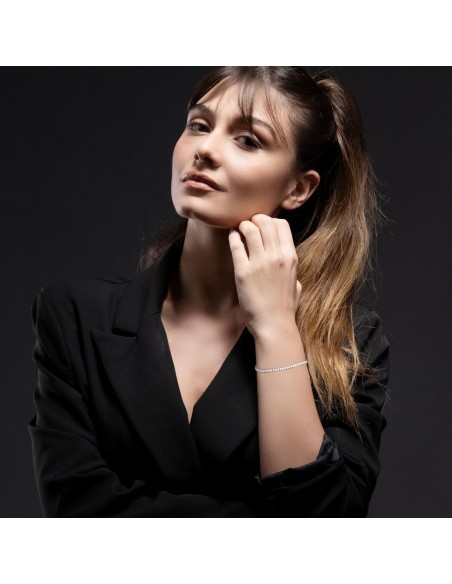 White gold tennis bracelet with diamonds