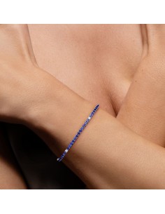 Tennis bracelet with blue sapphires and diamonds 2
